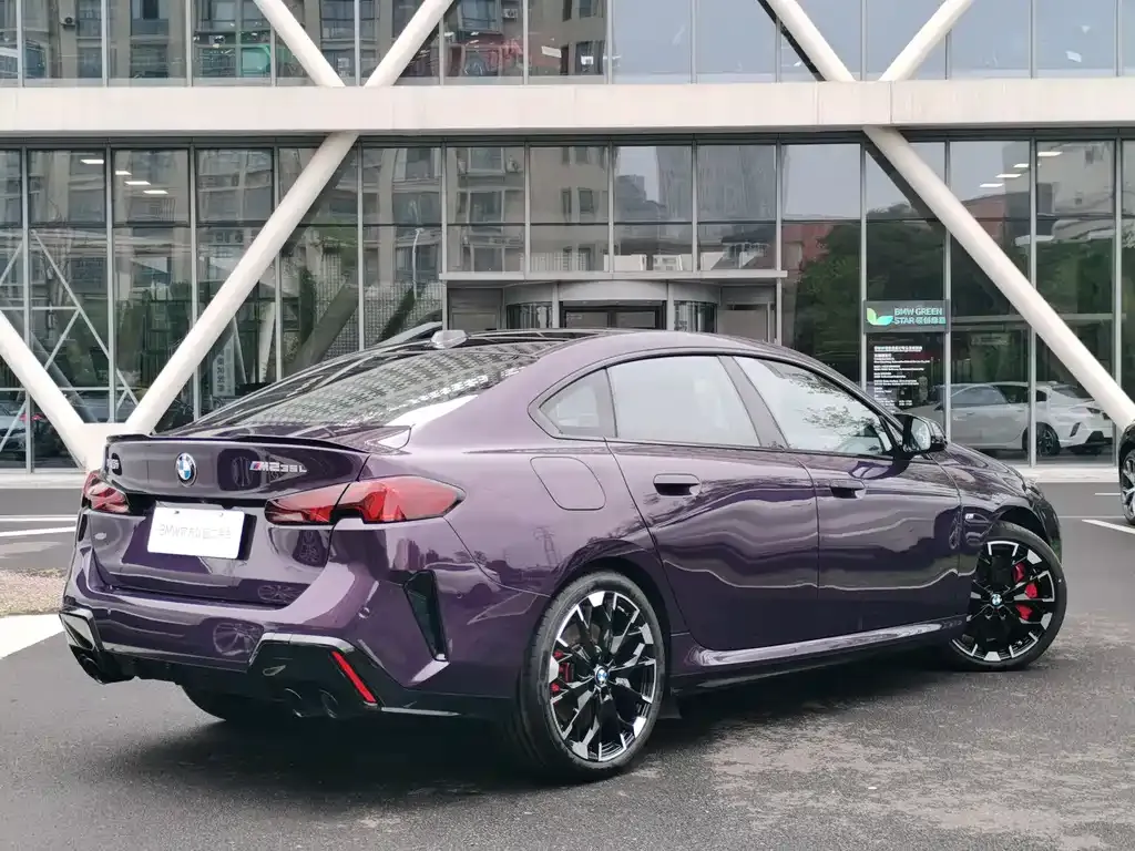 BMW M235L 2025 из CN, фото 7