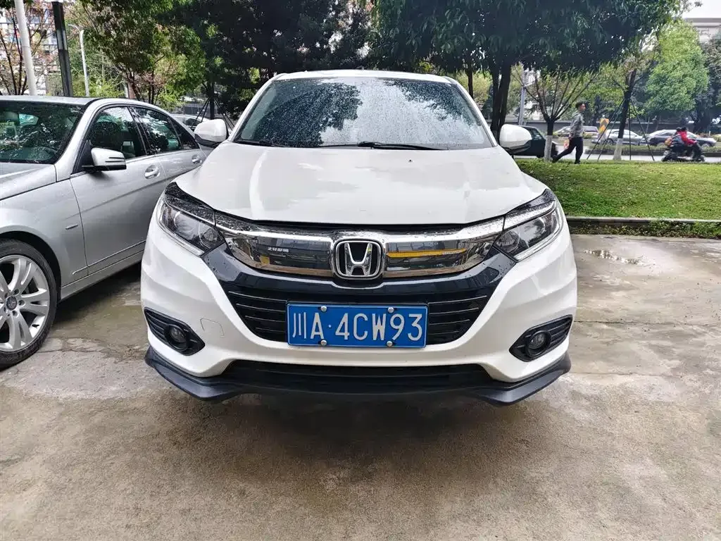 Honda Vezel 2021 из CN, фото 10