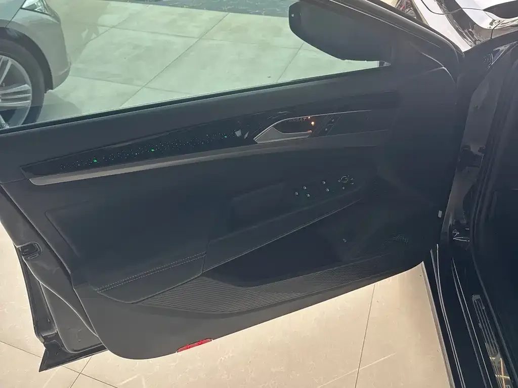 Volkswagen Passat — фото 5