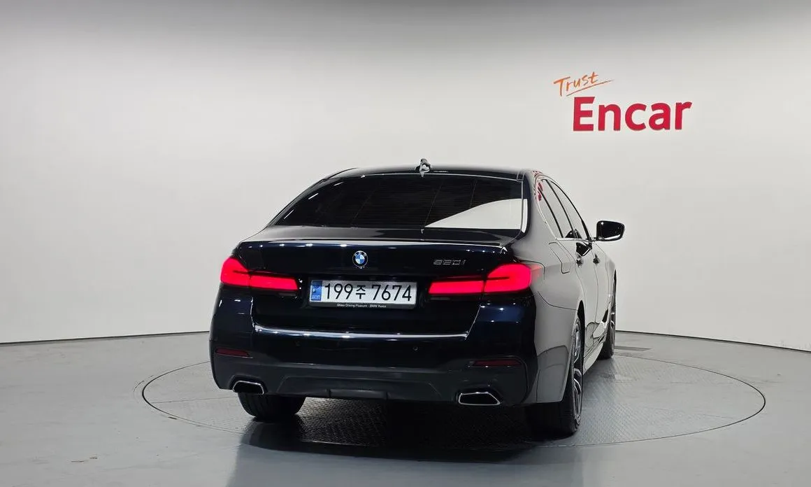 BMW 5-Series 2021 из KR, фото 9