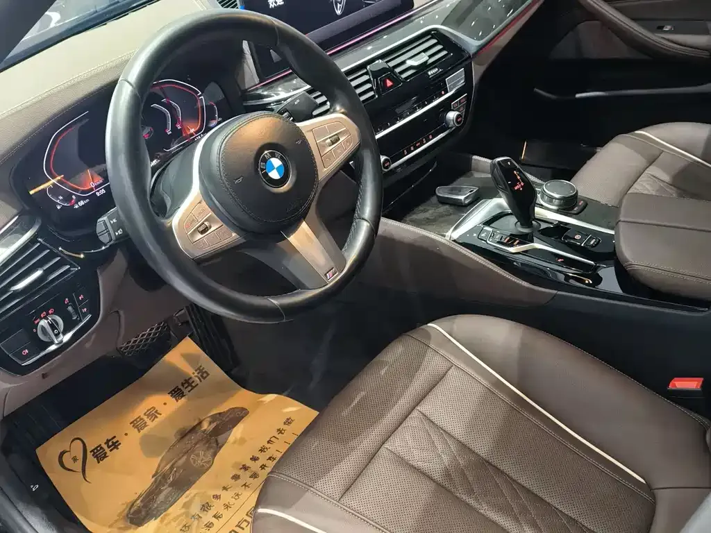 BMW 5 Series — фото 2