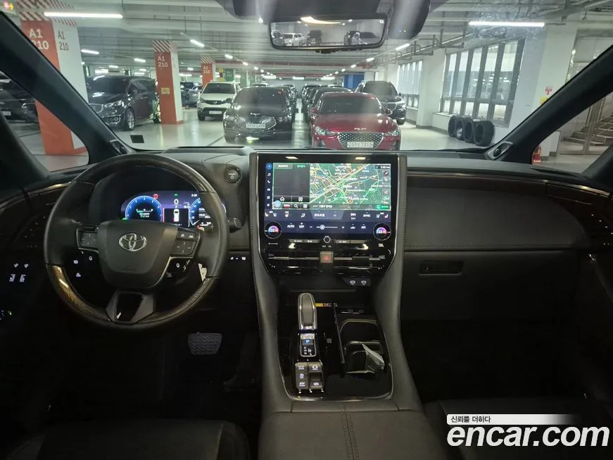Toyota Alphard — фото 7