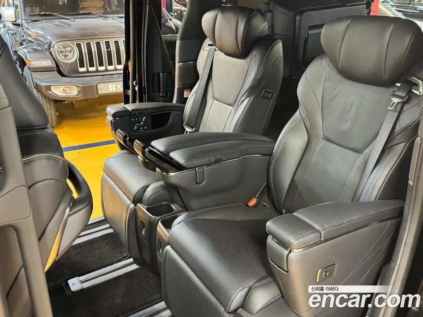 Toyota Alphard 2024 из KR, фото 8