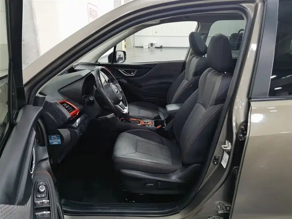 Subaru Forester 2021 из CN, фото 10