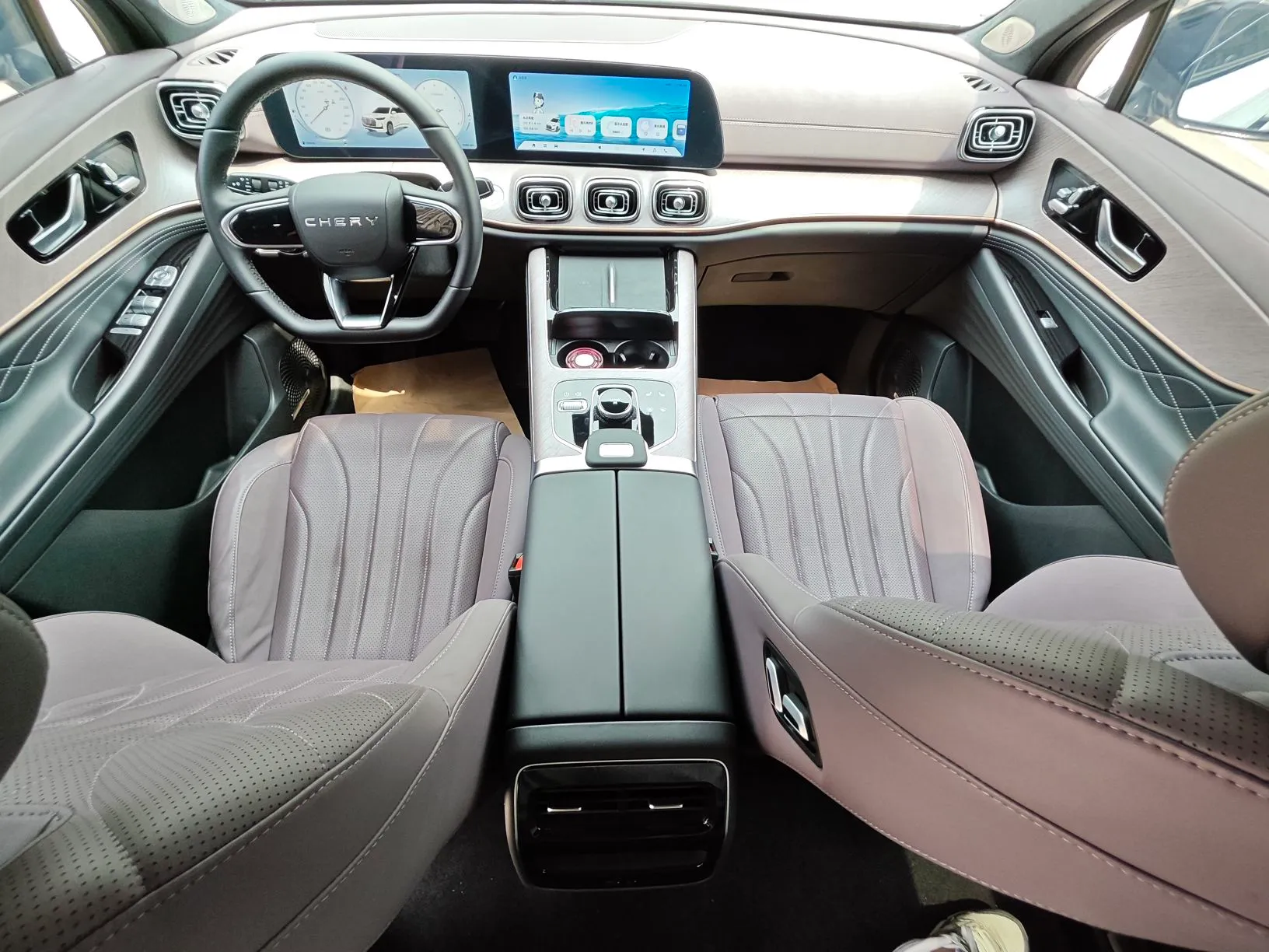 Chery Tiggo 9 — фото 10