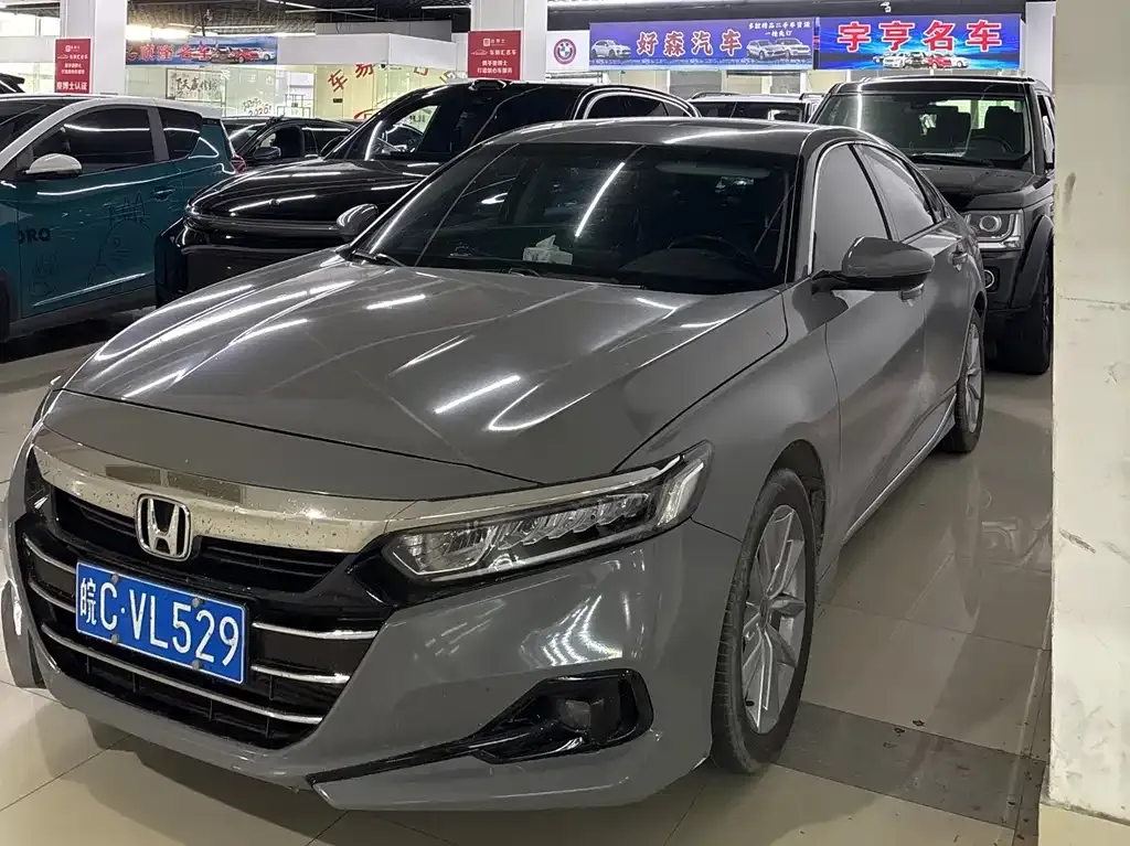 Honda Accord — фото 1