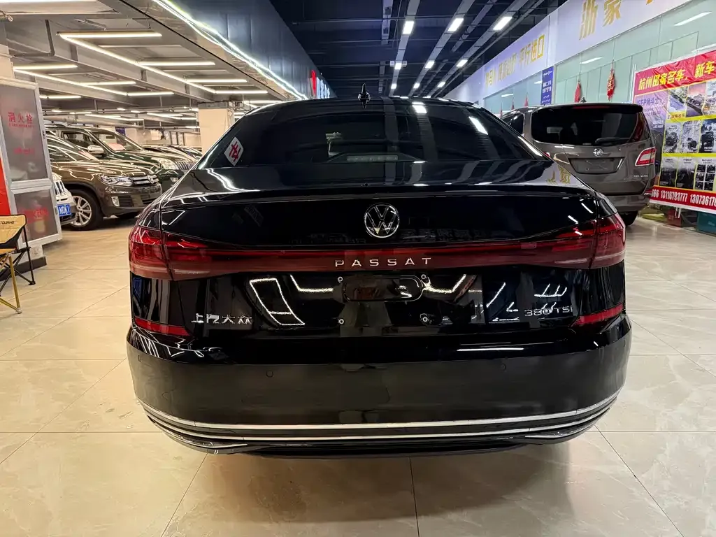 Volkswagen Passat — фото 3