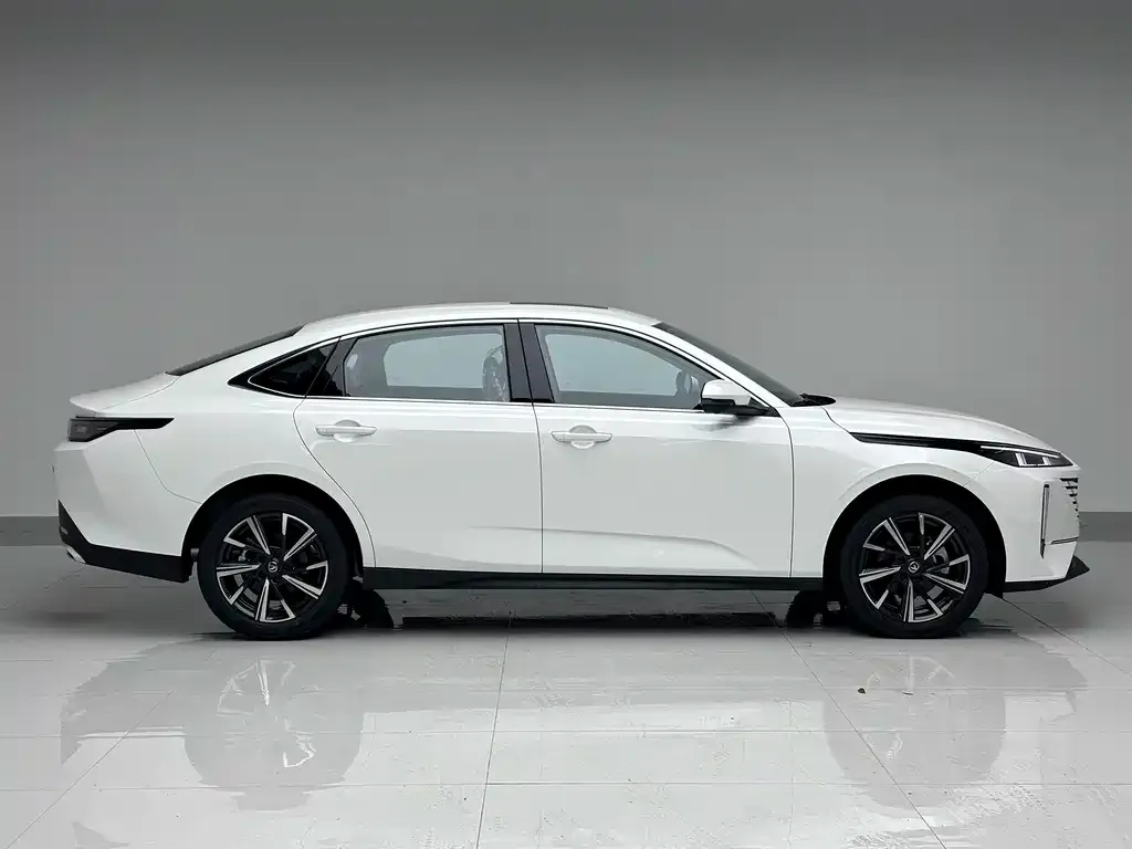 Changan Eado 2026 из CN, фото 10