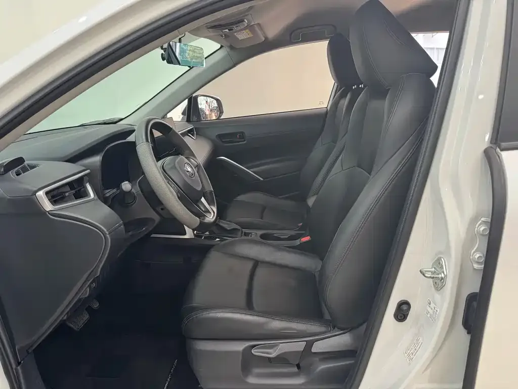 Toyota Frontlander 2023 из CN, фото 5