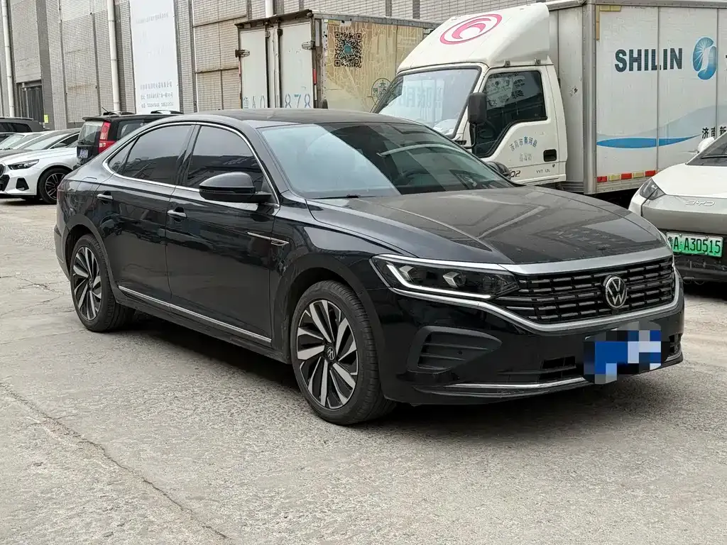 Volkswagen Passat — фото 8