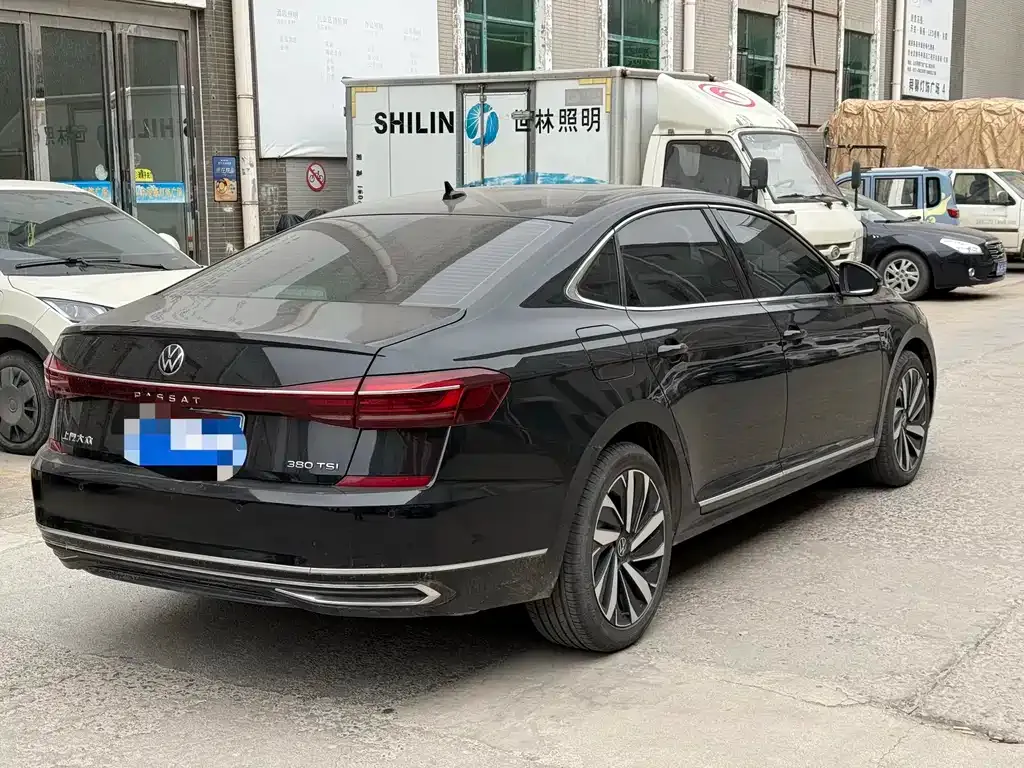 Volkswagen Passat — фото 9