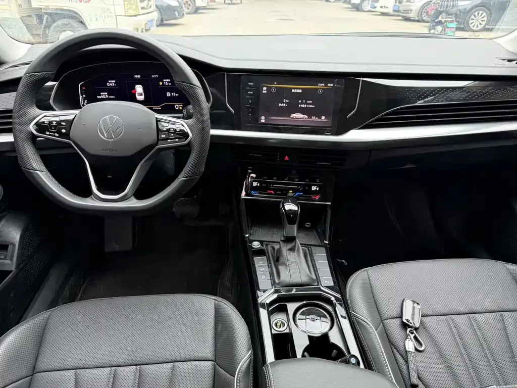 Volkswagen Passat — фото 6