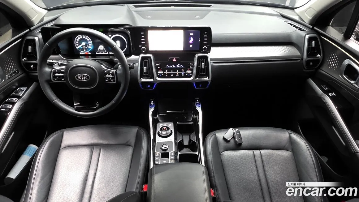 Kia Sorento — фото 9