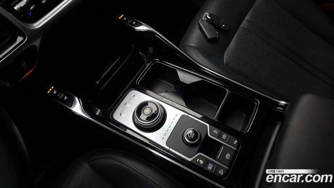 Kia Sorento — фото 5