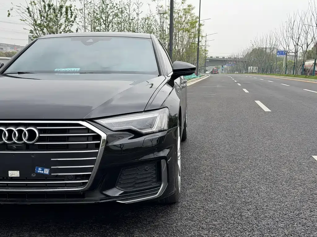 Audi A6L — фото 7