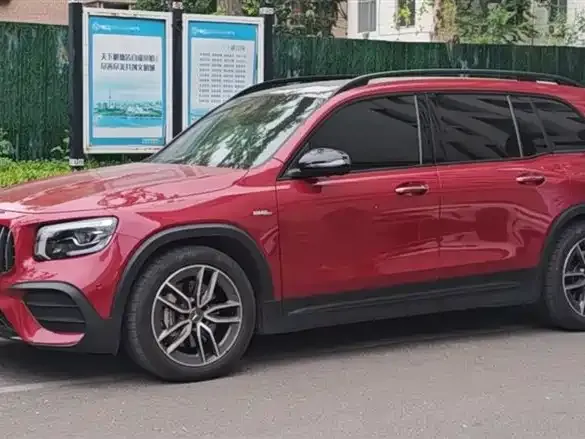 Mercedes-Benz GLB AMG — фото 1