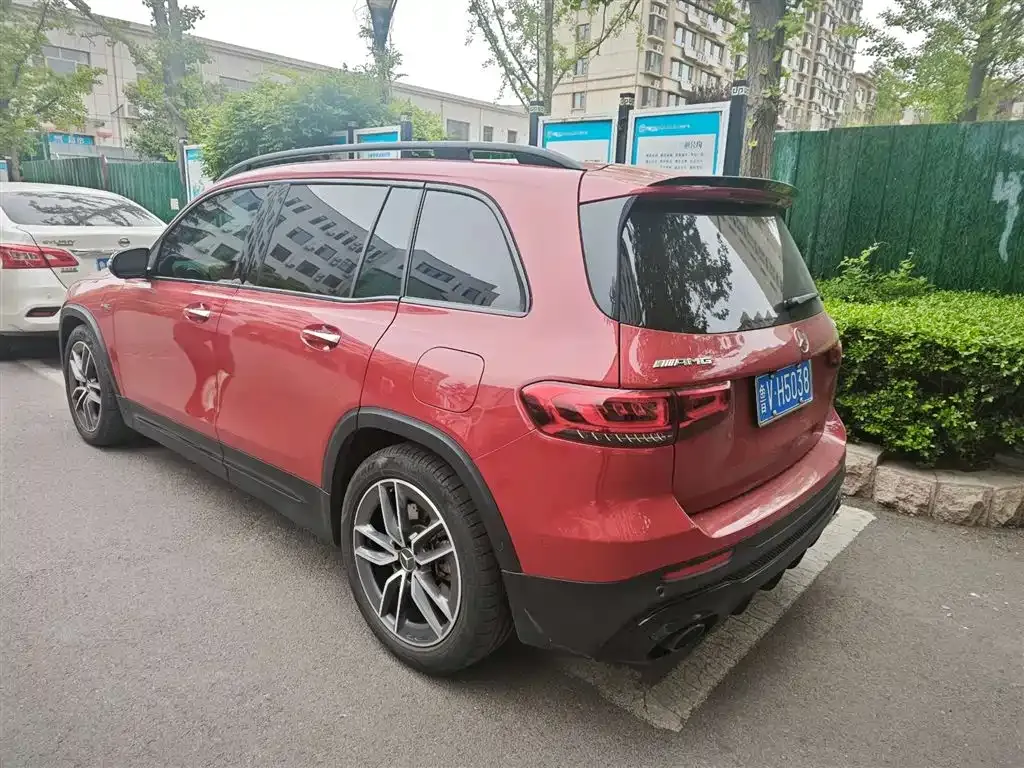 Mercedes-Benz GLB AMG — фото 8