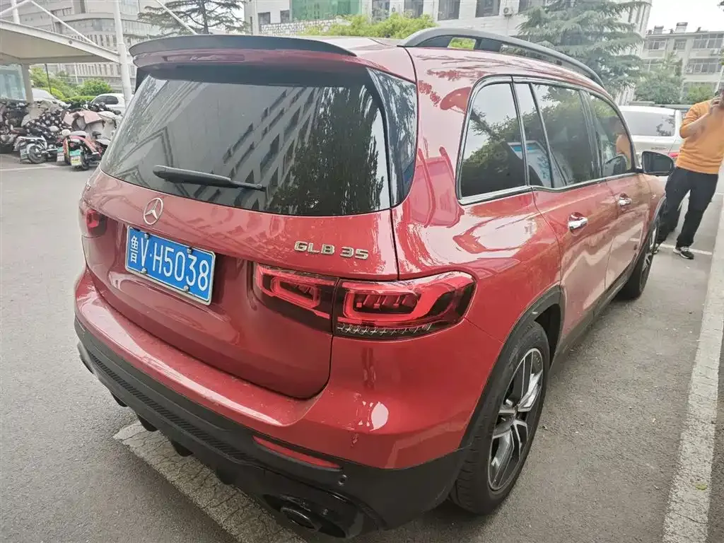 Mercedes-Benz GLB AMG — фото 2