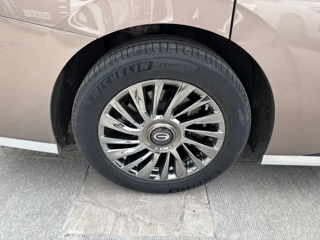 GAC Motor Trumpchi M8 — фото 10