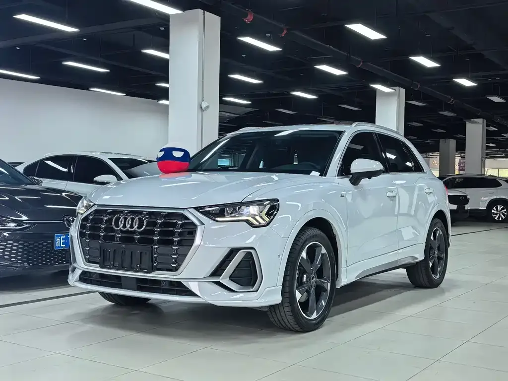 Audi Q3 2022 из CN, фото 1