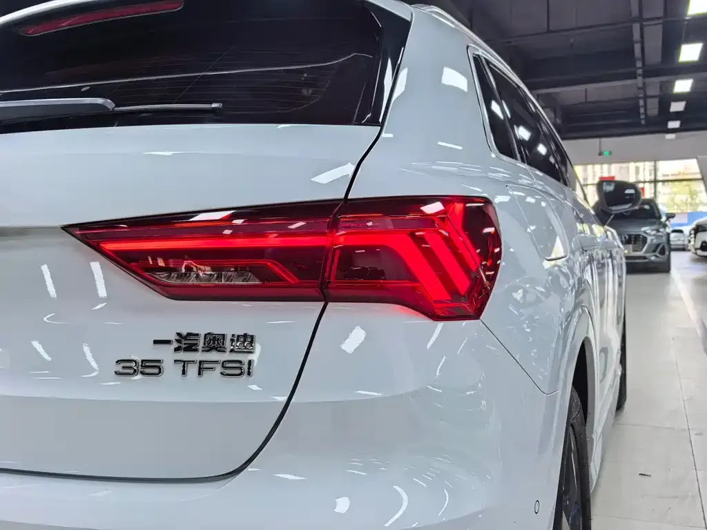 Audi Q3 2022 из CN, фото 5