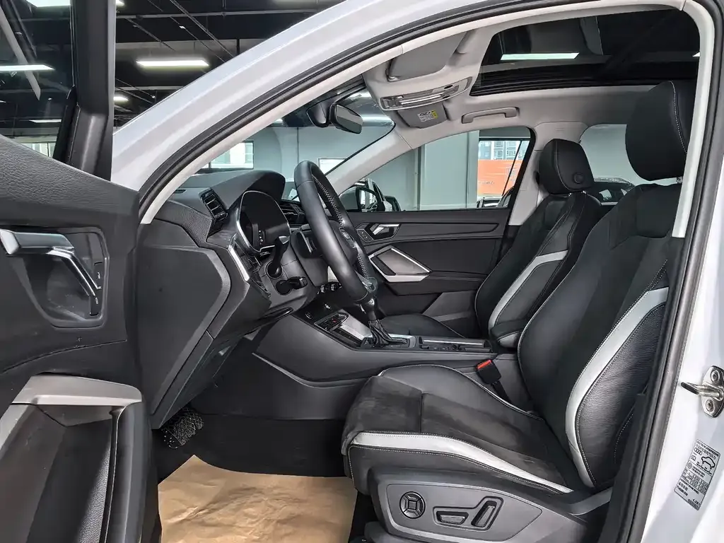 Audi Q3 2022 из CN, фото 9