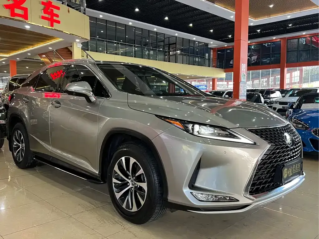 Lexus RX — фото 10