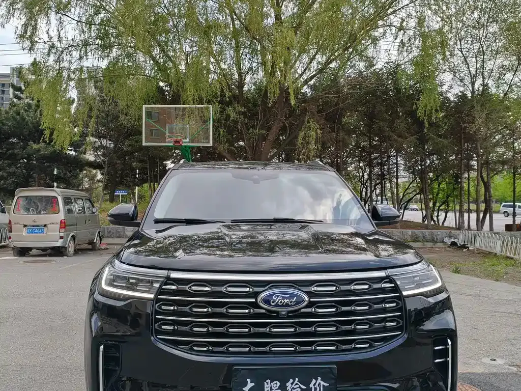 Ford Explorer 2023 из CN, фото 9