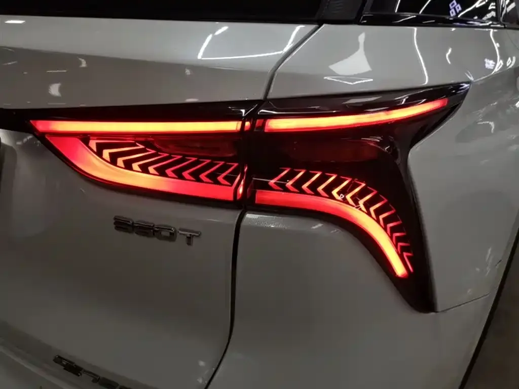 Changan CS75PLUS — фото 2