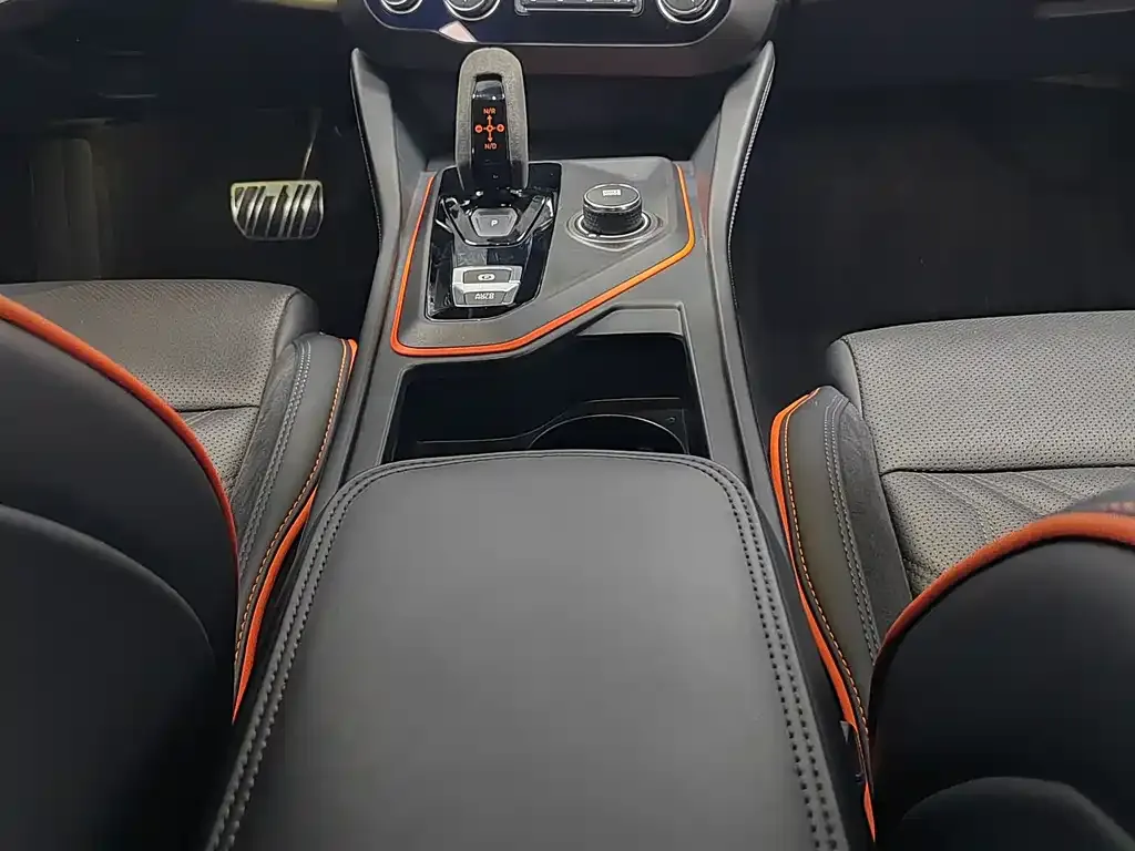 Lynk & Co 02 Hatchback 2022 из CN, фото 7
