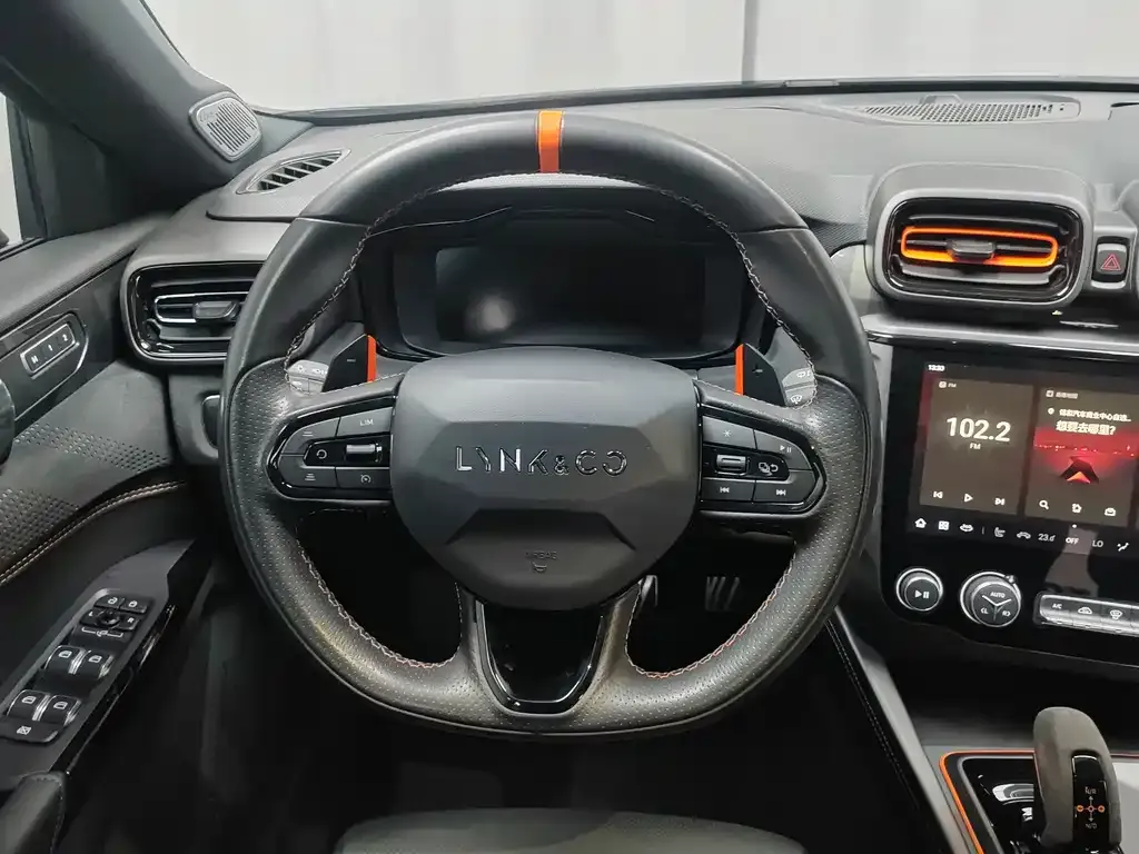 Lynk & Co 02 Hatchback 2022 из CN, фото 6