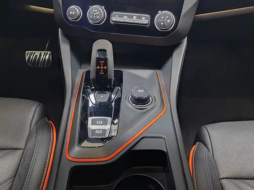 Lynk & Co 02 Hatchback 2022 из CN, фото 5