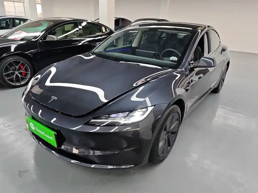 Tesla Model 3 — фото 4