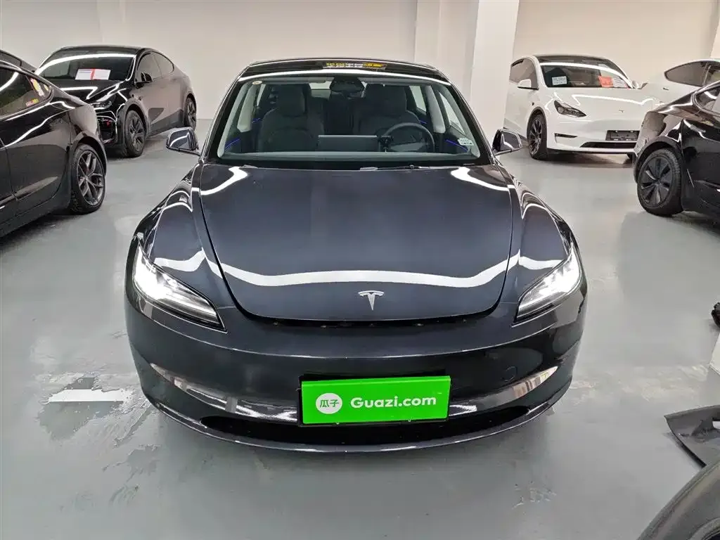 Tesla Model 3 — фото 5