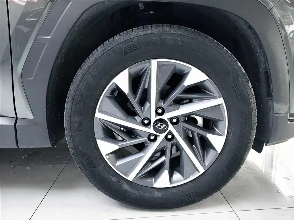 Hyundai Tucson — фото 7