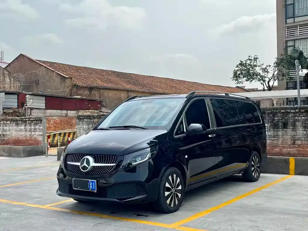 Mercedes-Benz Vito — фото 1