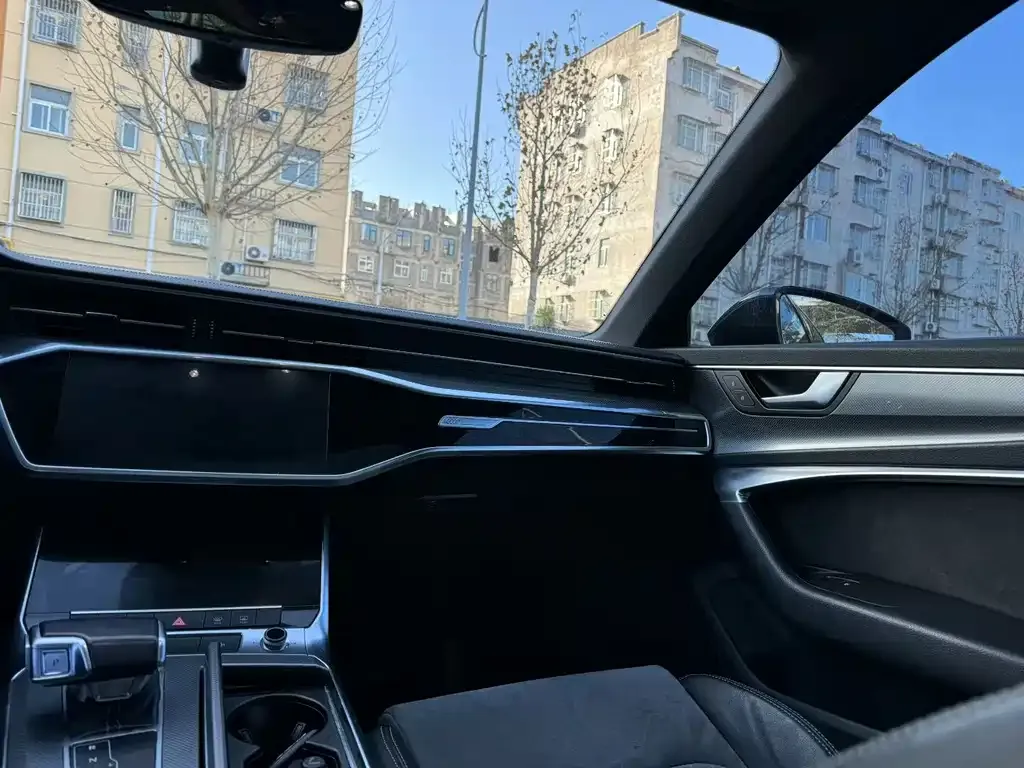 Audi A6L 2021 из CN, фото 4