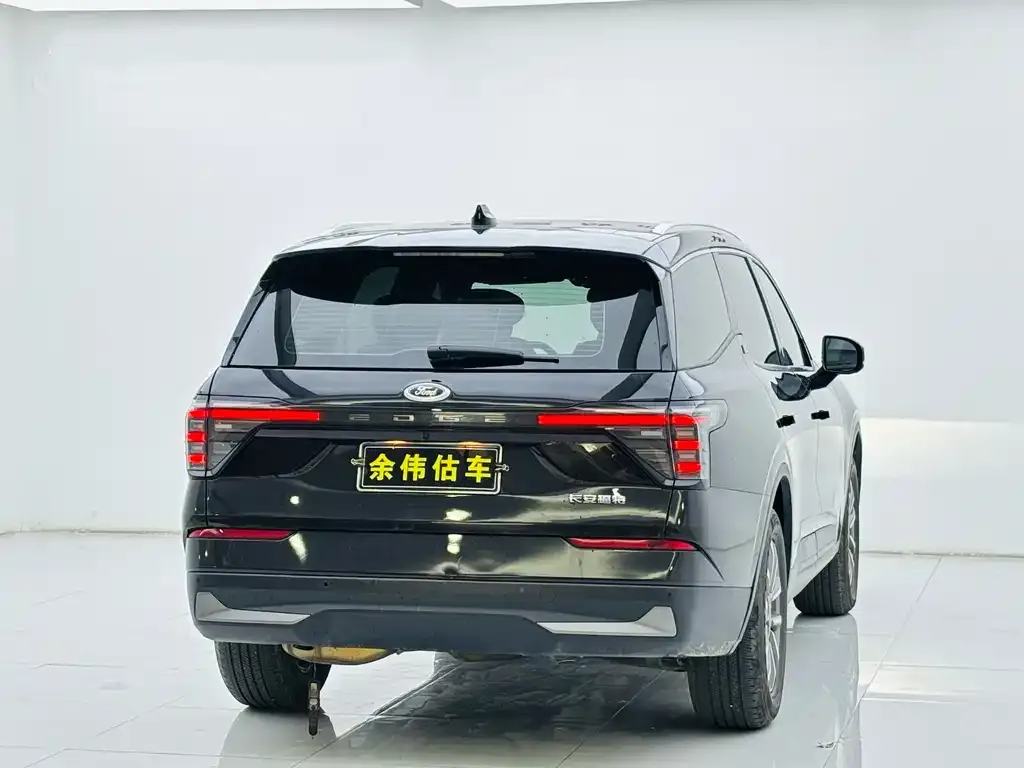 Ford Edge — фото 3