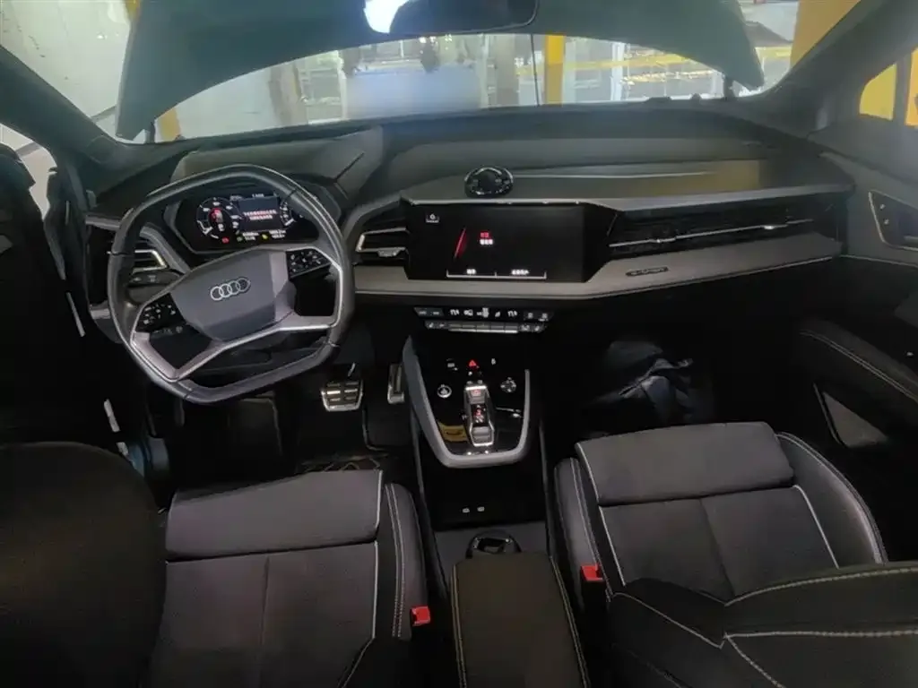 Audi Q5 e-tron 2023 из CN, фото 2