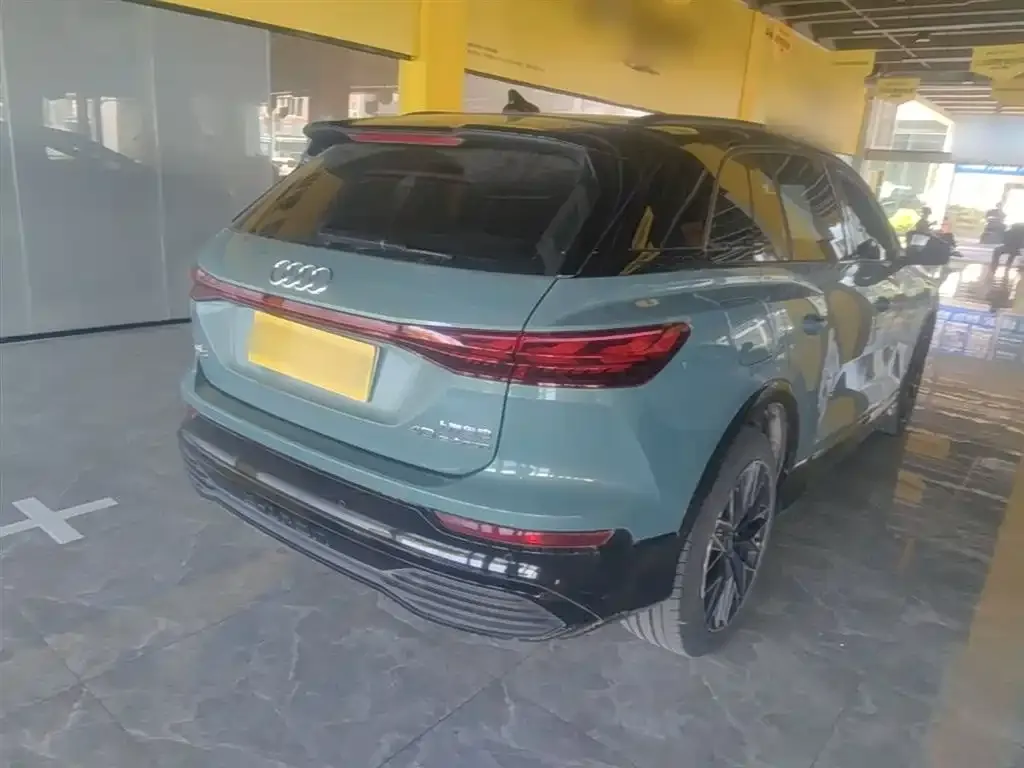 Audi Q5 e-tron 2023 из CN, фото 4