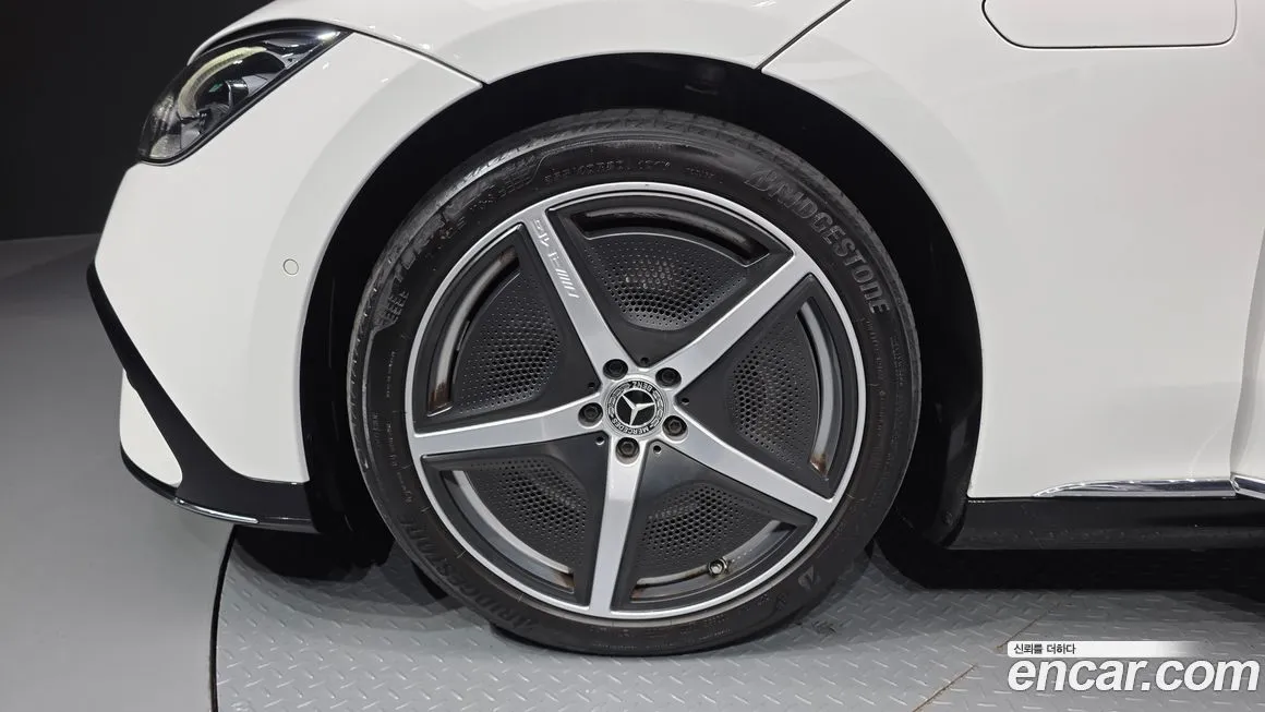 Mercedes-Benz EQE 2023 из KR, фото 3