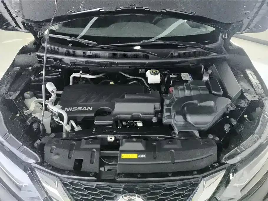 Nissan Qashqai — фото 9