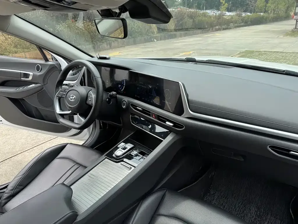 Hyundai Sonata 2022 из CN, фото 2