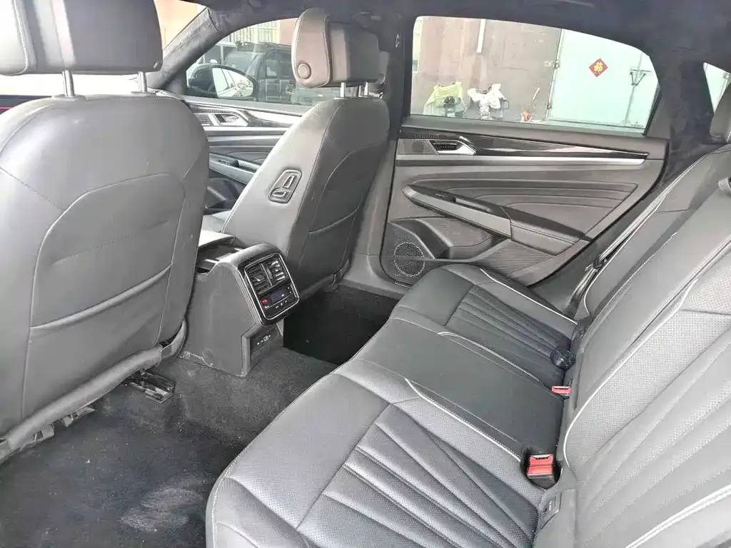Volkswagen Passat — фото 2