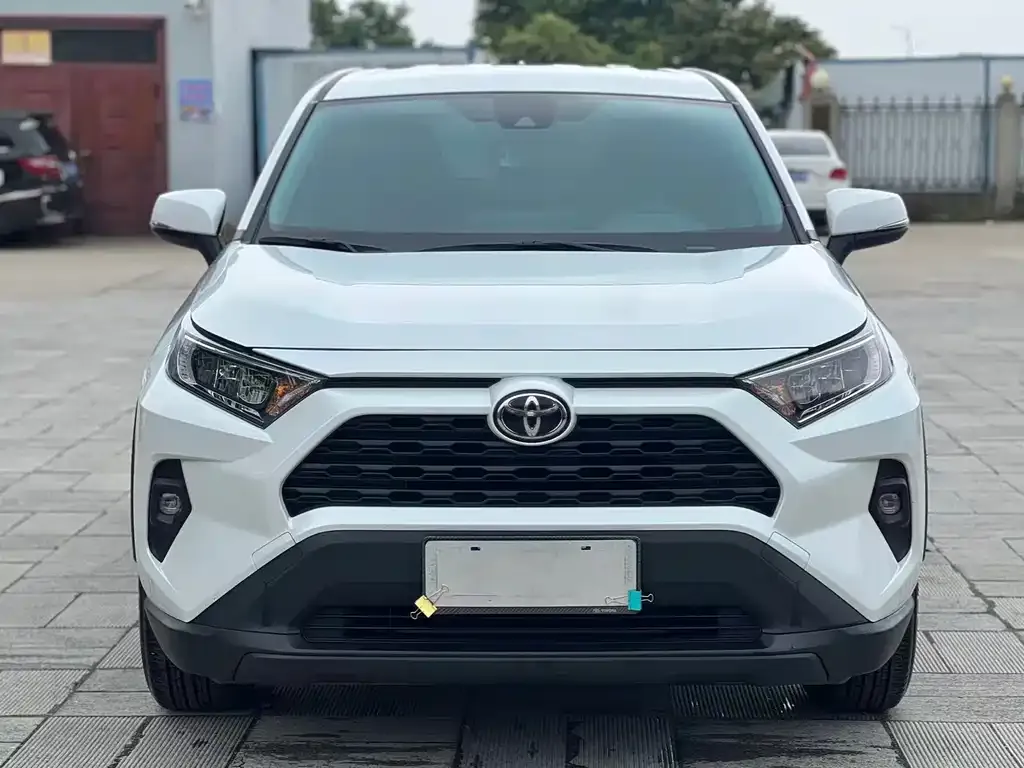 Toyota RAV4 2024 из CN, фото 8
