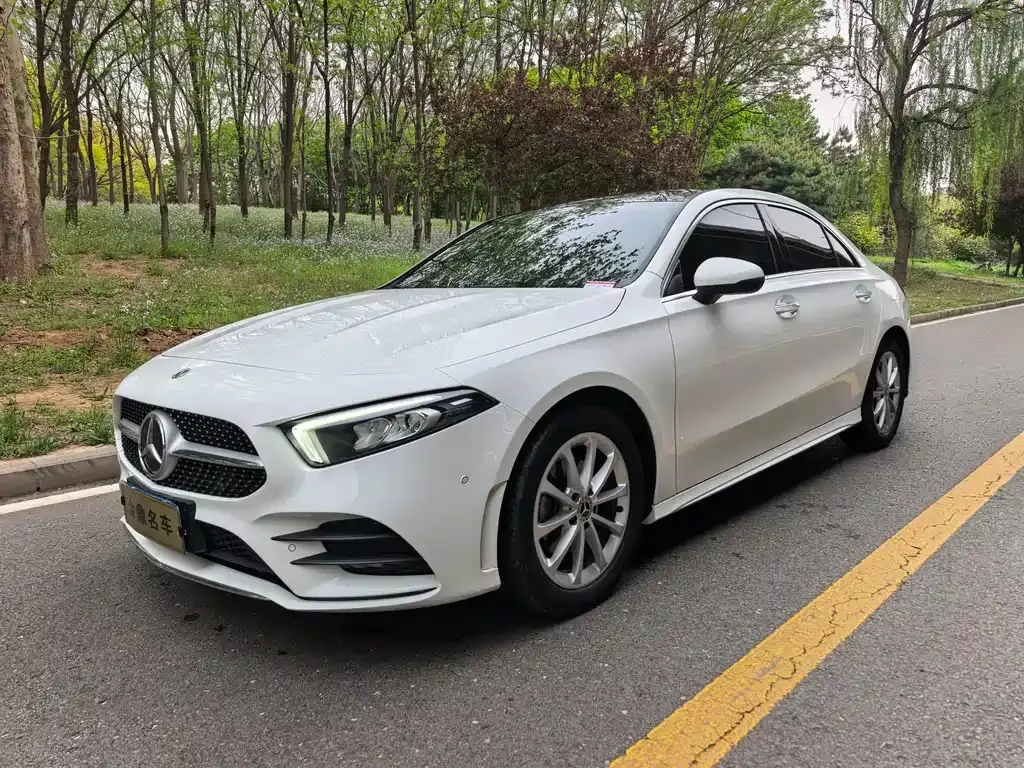Mercedes-Benz A-Class — фото 1