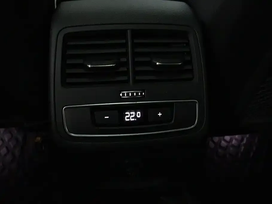 Audi A4 (Import) 2022 из CN, фото 2