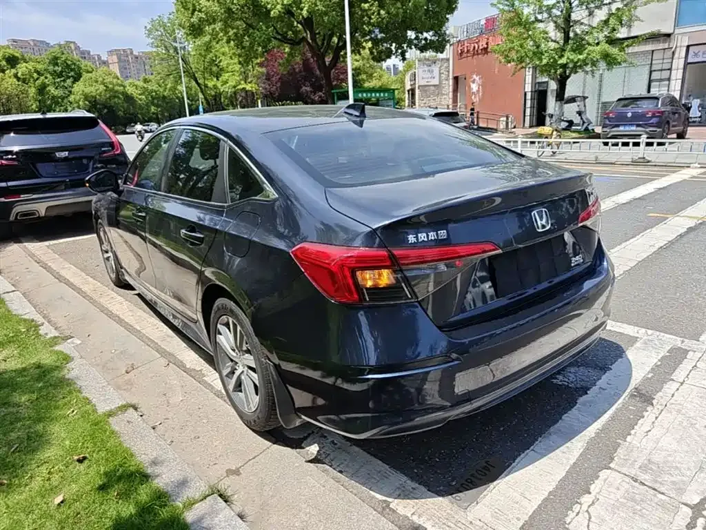 Honda Civic — фото 7