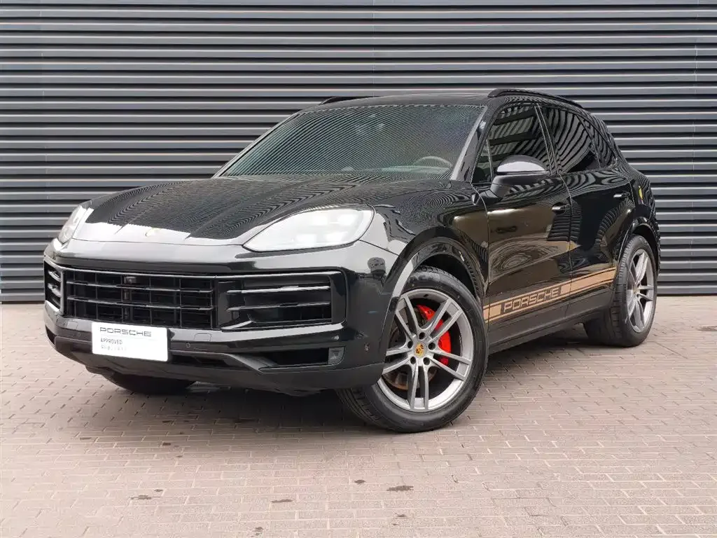 Porsche Cayenne — фото 1