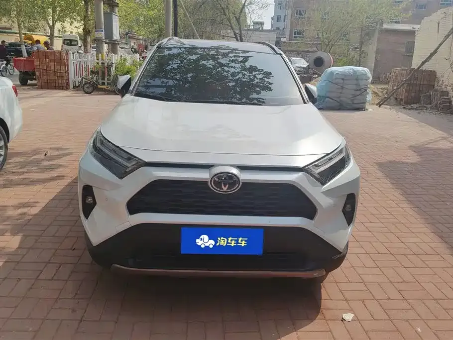 Toyota RAV4 — фото 9
